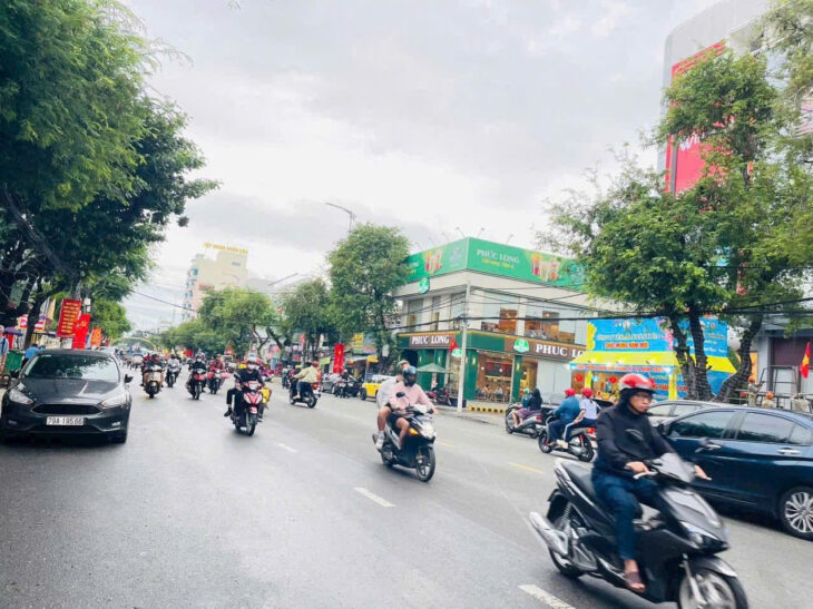 BÁN NHÀ MẶT TIỀN KINH DOANH TẠI THÁI NGUYÊN, NHA TRANG ĐANG CHO THUÊ TẠO DÒNG TIỀN HÀNG THÁNG