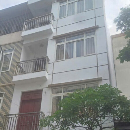 BÁN NHÀ ĐƯỜNG CHIẾN THẮNG – HÀ ĐÔNG, VỊ TRÍ CỰC ĐỈNH,HƯỞNG TRỌN MỌI TIỆN ÍCH, Ô TÔ ĐỖ CỬA 13.3 TỶ