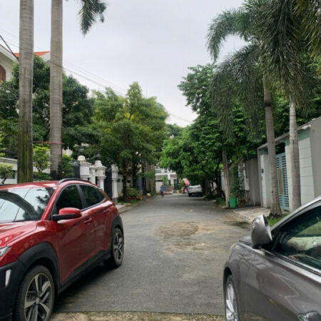 ban dat duong Giang Văn Minh, phường An Phú, Quận 2 – Diện tích: 13 x 20m, cn 260m2 –