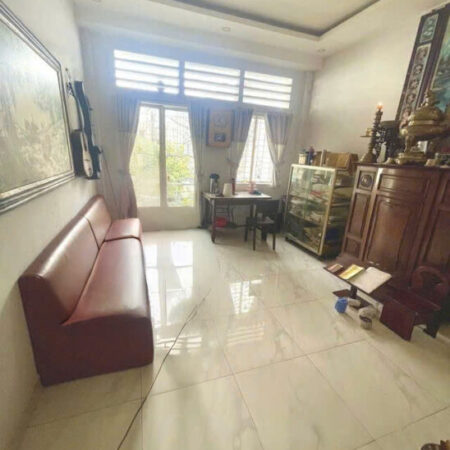 Nhà Mới 3Tầng Cách mặt Tiền 15M Hẻm Thẳng Xe Hơi Sổ Vuông 92m2 Gía 13,5 Tỷ Thương Lượng