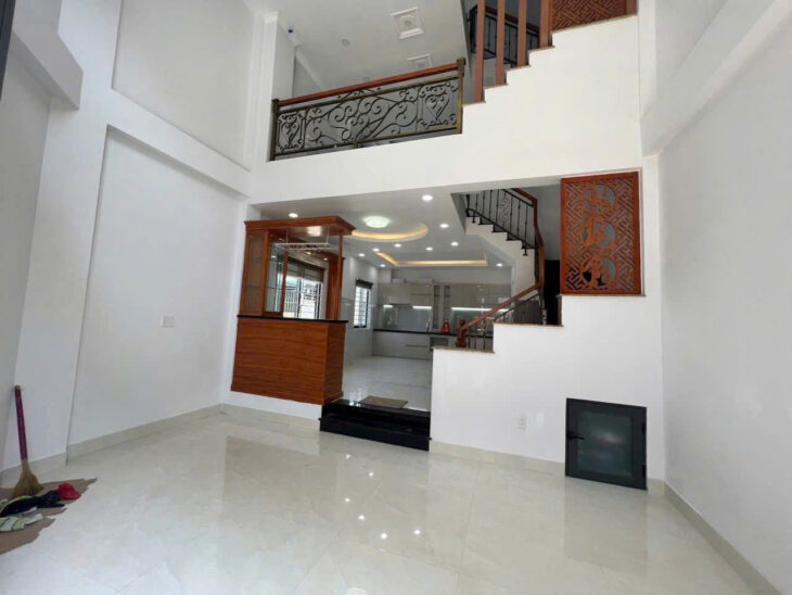 CĂN GÓC THOÁNG, 5.5X10M, XÂY FULL 4 LẦU, HẺM XE HƠI, NỘI THẤT XỊN