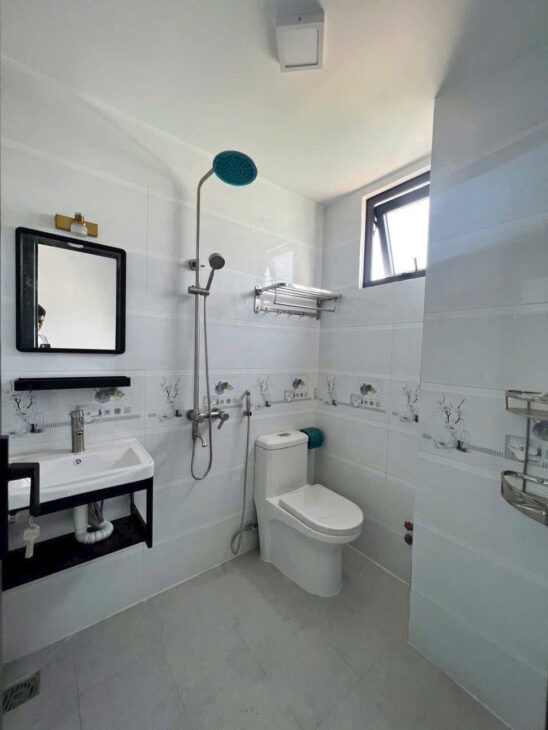 CĂN GÓC THOÁNG, 5.5X10M, XÂY FULL 4 LẦU, HẺM XE HƠI, NỘI THẤT XỊN