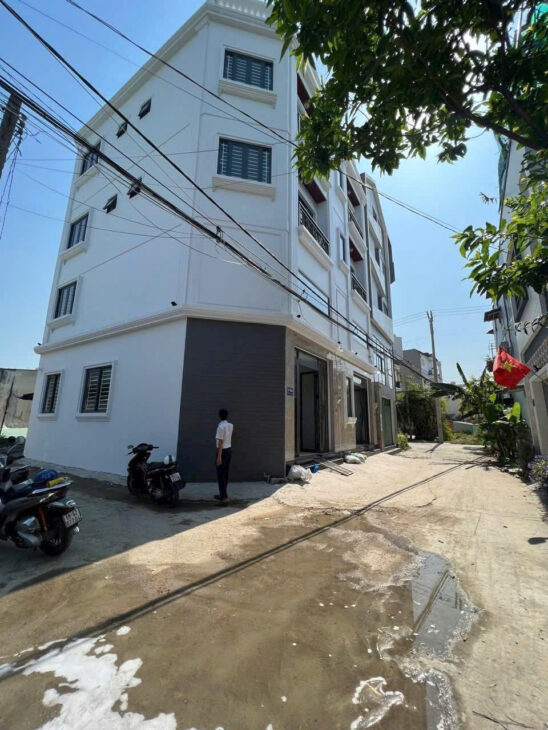 CĂN GÓC THOÁNG, 5.5X10M, XÂY FULL 4 LẦU, HẺM XE HƠI, NỘI THẤT XỊN