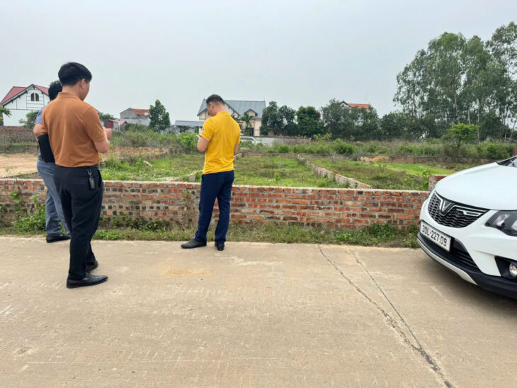 Bán đất Minh Trí, Sóc Sơn, HN. Đường thông, oto đỗ. DT 110m, giá 2,4 tỷ.