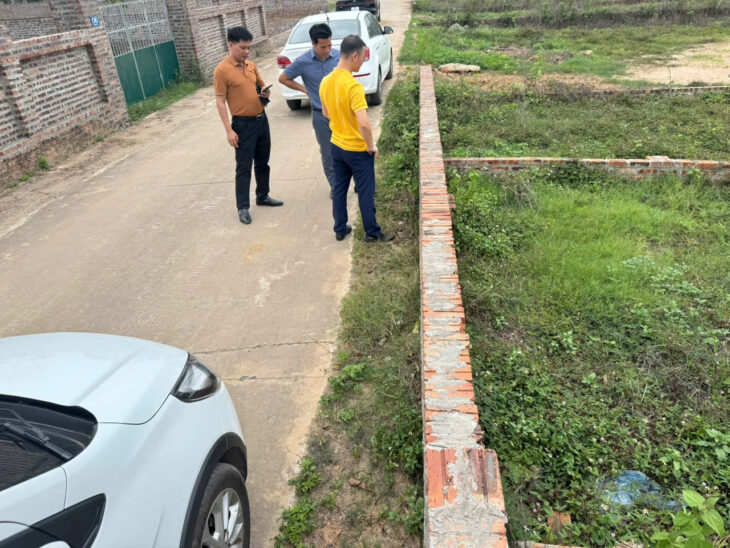 Bán đất Minh Trí, Sóc Sơn, HN. Đường thông, oto đỗ. DT 110m, giá 2,4 tỷ.