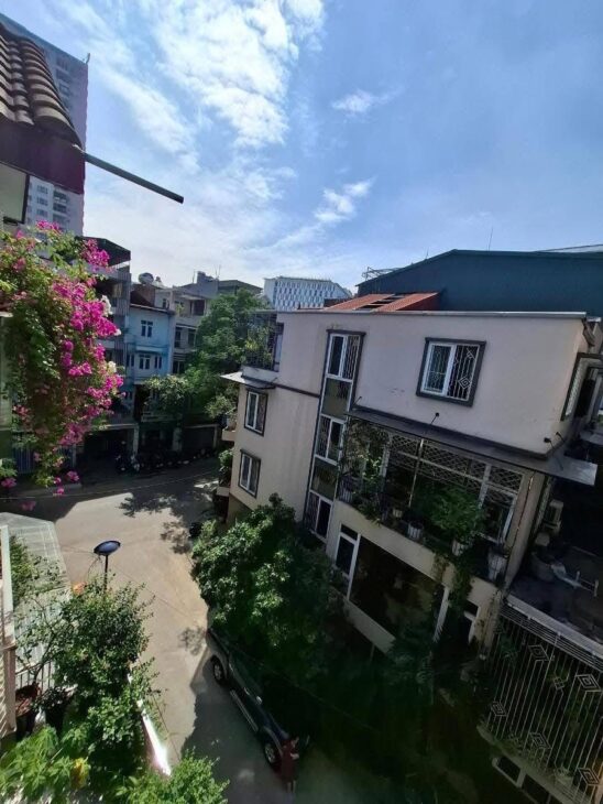 NHÀ ĐẸP VĂN QUÁN – PHÂN LÔ VỈA HÈ, ÔTÔ TRÁNH ĐỖ NGÀY ĐÊM – GIÁ 19 TỶ