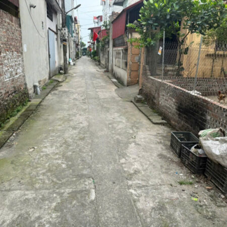 Đất đẹp thôn Phố Yên, Tiền Phong, Mê Linh. Gần đường quốc lộ 23, và chợ Yên