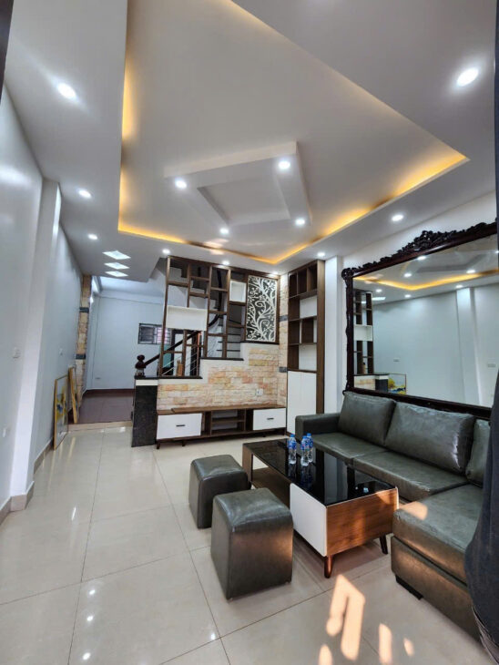 Bán nhà 39m 4 tầng 5 ngủ 2 thoáng trước sau cực hiếm tại Thạch Bàn Long Biên