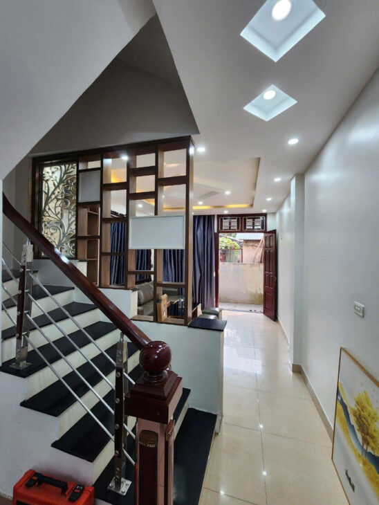 Bán nhà 39m 4 tầng 5 ngủ 2 thoáng trước sau cực hiếm tại Thạch Bàn Long Biên
