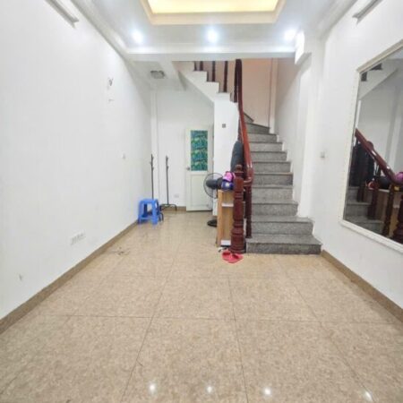 CHỈ 5,5 TỶ – CÓ NHÀ 6 TẦNG PHỐ NGỌC HÀ – HÀNG XÓM LĂNG BÁC – AN NINH CỰC CAO