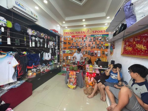 Quận Gò Vấp ! Nhượng Rẻ Shop Cầu Lông Đang Hoạt Động – Vị Trí Đắc Địa, liên hệ chính chủ: