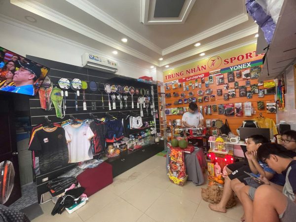 Quận Gò Vấp ! Nhượng Rẻ Shop Cầu Lông Đang Hoạt Động – Vị Trí Đắc Địa, liên hệ chính chủ: