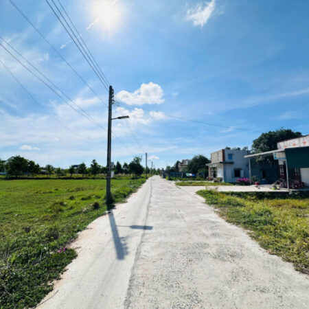 Bán 2450m2 đất thổ cư Tân Tiến, thị xã LaGi gần Biển giá ngộp