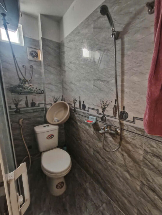 Cần Bán nhà Yên Sở Hoàng Mai, 20 m .4 Tầng . Giá 2.6 Tỷ. Sổ Đỏ Chung