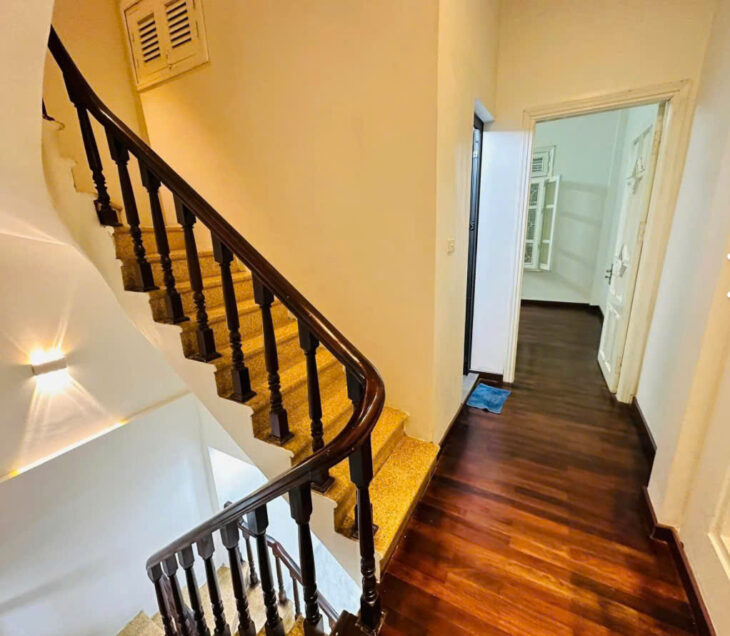 Hàng Kịch độc phố HOÀNG VĂN THÁI – 45m2- 5 tầng – THANG MÁY -chỉ 8,5 tỷ