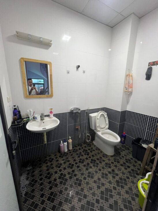 SIÊU PHẨM NHÀ ĐẸP TRUNG KÍNH – ÔTÔ TRÁNH, ĐỖ CỬA NGÀY ĐÊM – KINH DOANH ĐỈNH – GIÁ 20.5 TỶ