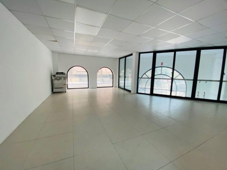 TÒA VĂN PHÒNG SIÊU VIP BÁN ĐẢO LINH ĐÀM – LÔ GÓC 3 MẶT TIỀN, KINH DOANH ĐỈNH – GIÁ 72 TỶ