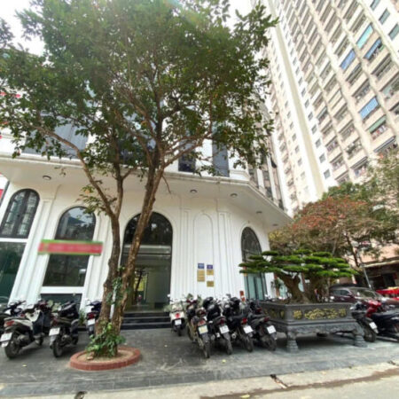 TÒA VĂN PHÒNG SIÊU VIP BÁN ĐẢO LINH ĐÀM – LÔ GÓC 3 MẶT TIỀN, KINH DOANH ĐỈNH – GIÁ 72 TỶ