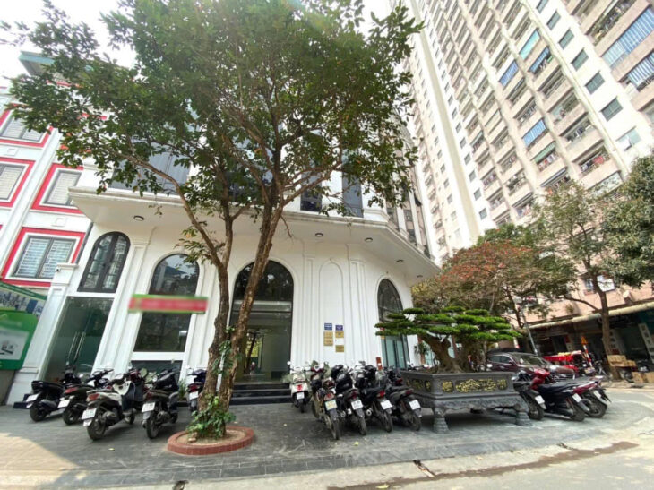 TÒA VĂN PHÒNG SIÊU VIP BÁN ĐẢO LINH ĐÀM – LÔ GÓC 3 MẶT TIỀN, KINH DOANH ĐỈNH – GIÁ 72 TỶ