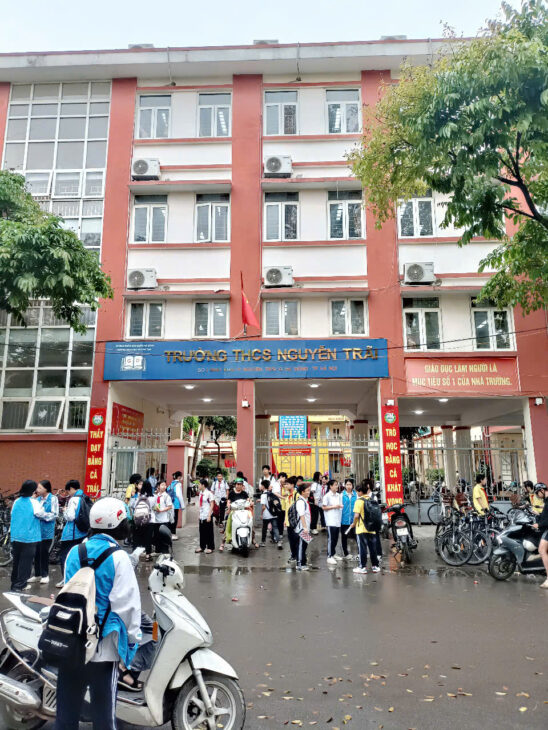 VÍP Lô góc Bà Triệu,Hà Đông,Dt 35m,4 tầng, giá 6 tỷ. Gần Ôtô, kinh doanh