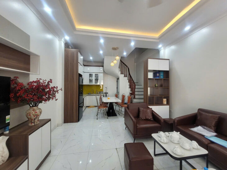 BÁN NHÀ BẰNG LIỆT- HOÀNG MAI, 43 M2, 5 TẦNG, MẶT TIÊN 4 M, GIÁ 11,8 TỶ.