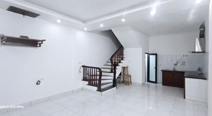 Bán Căn Nhà Tam Trinh Xây Mới 2 Tầng 2 Phòng Ngủ Giá 2.68 Tỷ Nhà Chưa Sổ