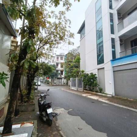 BÁN NHÀ LỀN KỀ La khê) Lê Trọng Tấn 51m2 4 tầng mặt tiền 4m 12.5 tỷ Hà Đông Hà Nội