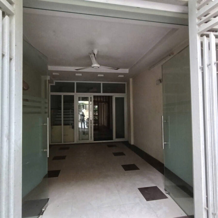 BÁN NHÀ LỀN KỀ La khê) Lê Trọng Tấn 51m2 4 tầng mặt tiền 4m 12.5 tỷ Hà Đông Hà Nội