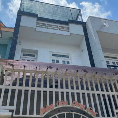 BÁN NHÀ 3 TẦNG KIÊN CỐ SÁT NGUYỄN DUY TRINH – HẺM Ô TÔ NGỦ TRONG – LONG TRƯỜNG, THỦ ĐỨC