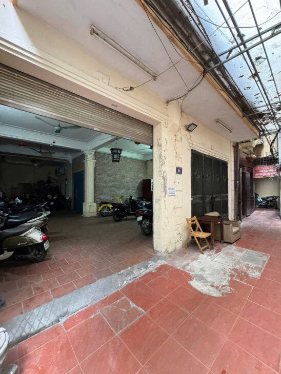 Bán Nhà Phố Thái Hà Diện Tích 125m2 5 tầng mặt tiền 8.6 tỷ Giá 29.5 tỷ