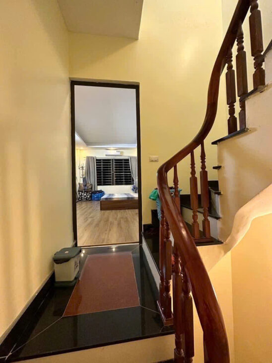 Bán Căn Nhà Đại Đồng Vĩnh Hưng 38m 5 Tầng 4 Phòng Tặng Hết Nội Thất Sổ Đỏ