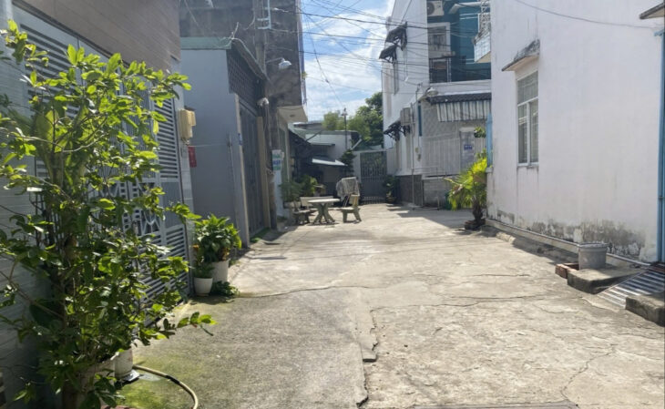 NHÀ 2 TẦNG GIÁ TỐT VÕ VĂN HÁT – GẦN LÒ LU, CHỈ 2.6 TỶ – HẺM XE HƠI