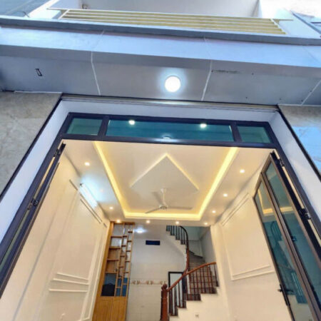 Bán Nhà Nam Dư Lĩnh Nam 42m 5 Tầng 5 phòng Tặng Hết Nội Thất Sổ Đỏ Riêng