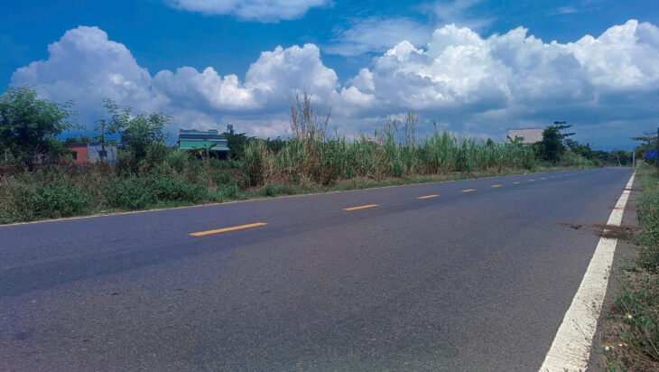 Đất giá rẻ tại Đất Đỏ, sổ hồng sẵn mặt tiền đường 992