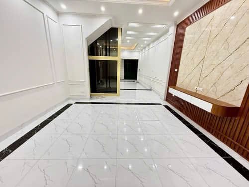 BÁN NHÀ PHÂN LÔ QUÂN ĐỘI – LÊ TRỌNG TẤN – THANH XUÂN – TRƯỚC NHÀ Ô TÔ TRÁNH – THANG MÁY – TUYẾN