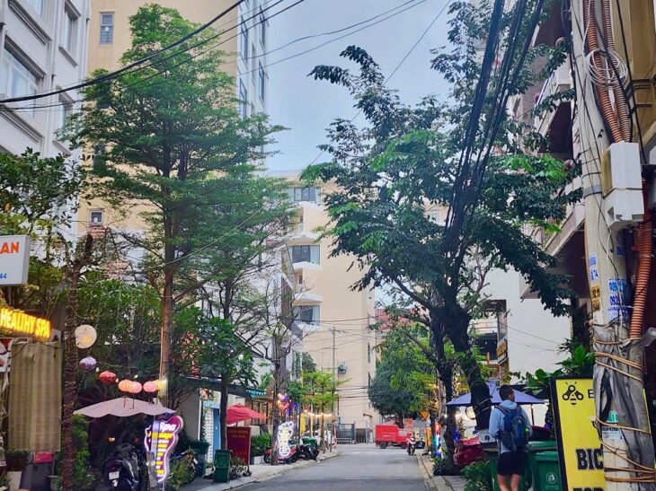 BÁN ĐẤT MẶT TIỀN AN THƯỢNG 26, KHU PHỐ TÂY. LH: 0905233234