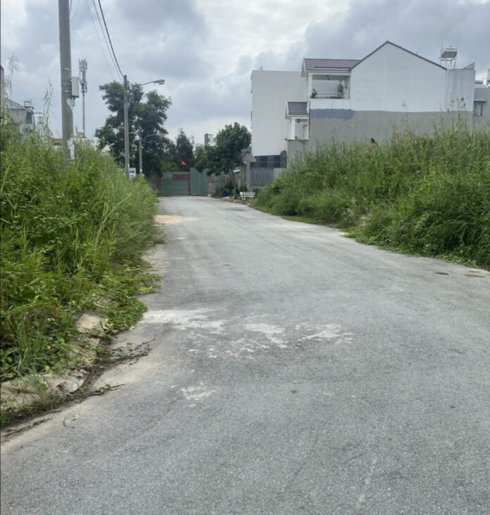 BÁN ĐẤT PHÂN LÔ ĐƯỜNG BƯNG ÔNG THOÀN, PHÚ HỮU – NGANG 5M, 100M2, GIÁ 6.2 TỶ