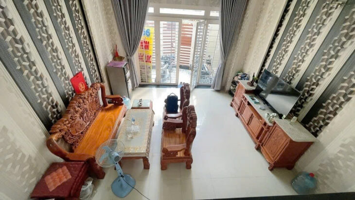 Bán nhà 82m², 3 tầng, 5PN, 5WC, Q.9, 7.15 tỷ, sổ hồng