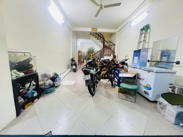 Thái Hà 70/80T2, 5 tầng, mt 4.5m nhỉnh 18 tỷ Đống Đa.OTO ĐỖ CỬA – LÔ GÓC 3 MẶT THOÁNG