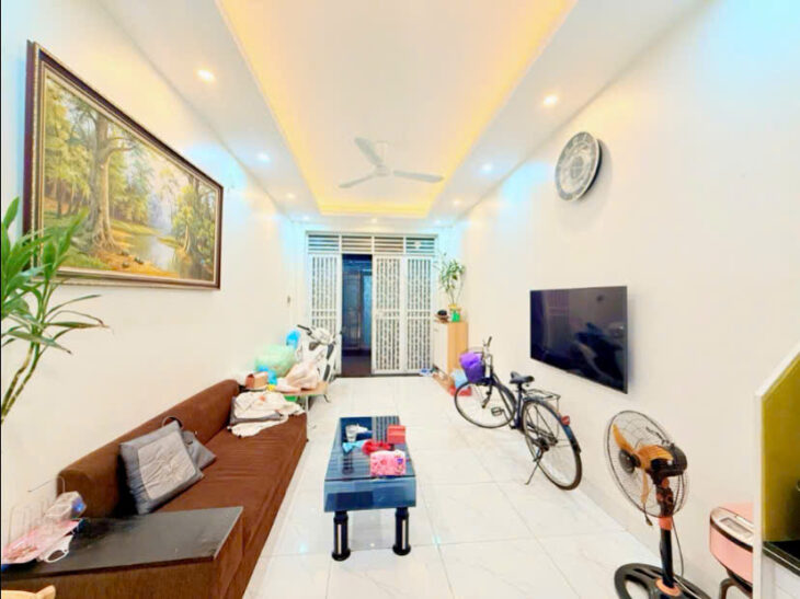 BÁN NHÀ ĐẸP DÂN XÂY Ở NGAY XUÂN ĐỈNH – 38M X 5 TẦNG FULL NỘI THẤT – GẦN Ô TÔ – 7.8 TỶ