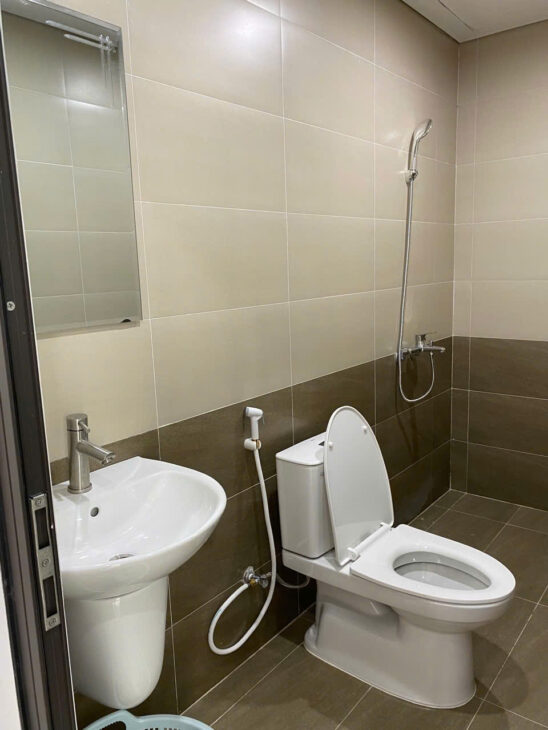 CHO THUÊ 1 PHÒNG NGỦ + 1 PHÒNG KHÁCH NGỌC THỤY – ĐẦY ĐỦ TIỆN NGHI – DẮT NHAU VỀ LÀ Ở NGAY ????