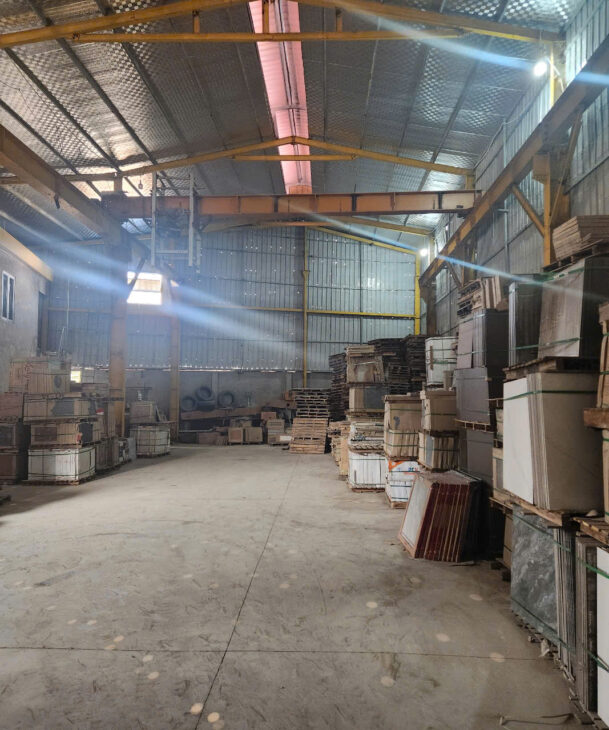 bán 200m mặt quốc lộ 6 Phú Nghĩa-Chương Mỹ-HN tặng thêm 251m full ont và nhà sưởng mới dựng hết 5