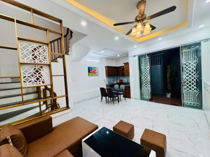 Cần Bán Nhà Nam Dư Lĩnh Nam 39m 5 Tầng 4 phòng Tặng Hết Nội Thất Sổ Đỏ