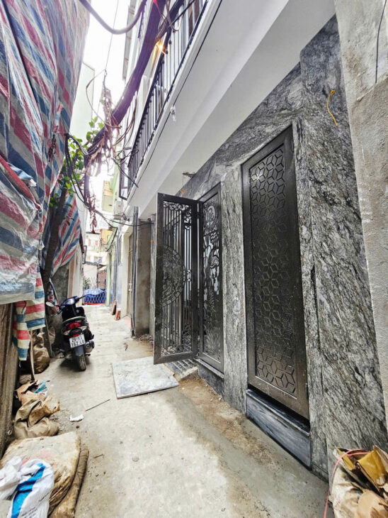 QUÁ RẺ!! NHÀ DÒNG TIỀN 650TR/ NĂM NGAY THANH NHÀN – TRUNG TÂM HBT