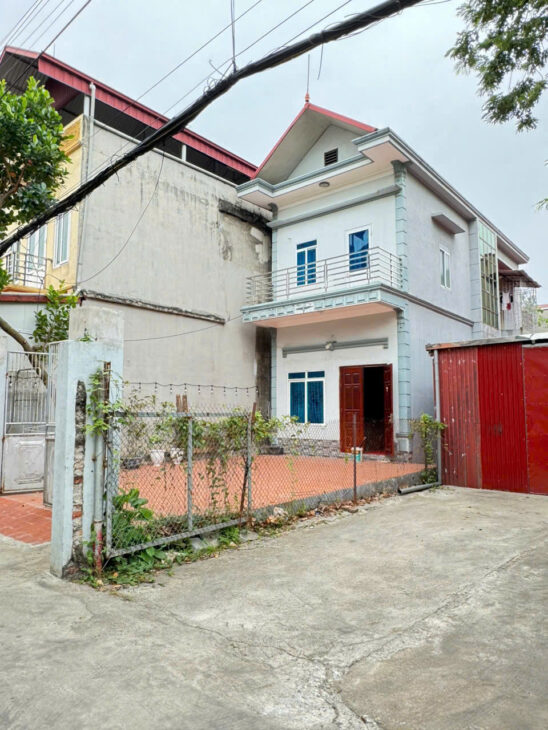 Nhà 3 tầng đầy đủ tiện nghi, tổ 5, TT Quang Minh, Mê Linh, HN. DT 184m, giá 6,5 tỷ