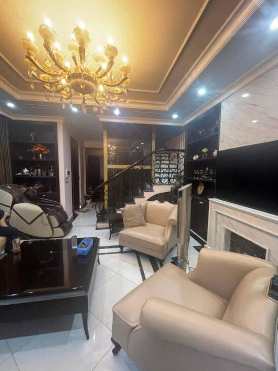 NHÀ ĐẸP NHƯ BIỆT THỰ- KHU CÁN BỘ CA CẤP- THANG MÁY NHẬP KHẨU Giải Phóng 57m2 X 5 Tầng ,Mặt Tiền