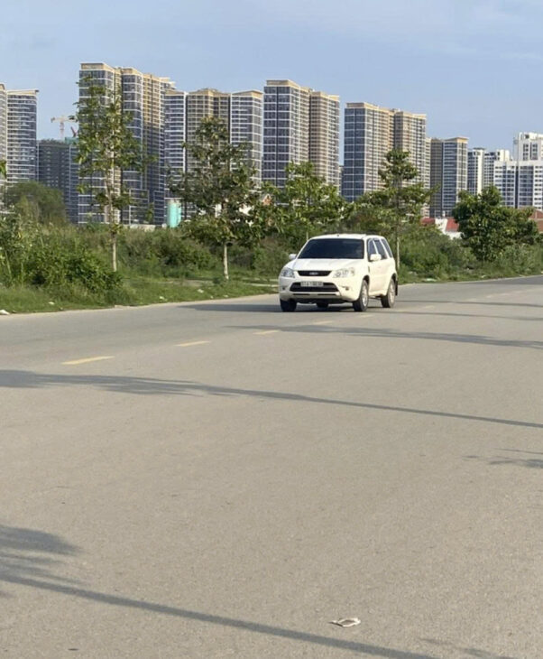 NHÀ MỚI 3 TẦNG – HẺM XE HƠI – GẦN VINHOMES Q9 – 5.3 TỶ