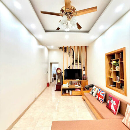 BÁN NHÀ DÂN XÂY CHẮC CHẮN, NGÕ THÔNG, 20M RA Ô TÔ TRÁNH, GIÁ 14,4 TỶ