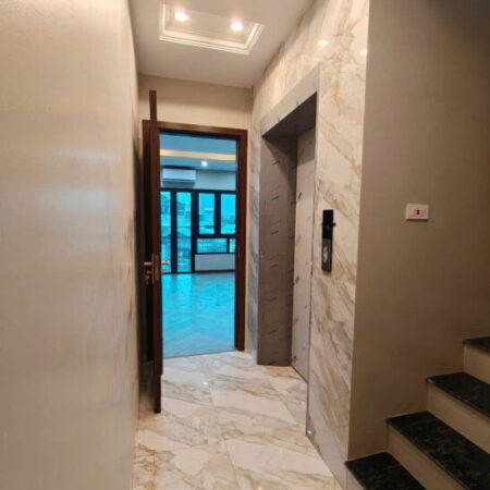 NHÀ ĐẸP CỔ LINH, LONG BIÊN, XÂY MỚI, Ô TÔ, LÔ GÓC, NỘI THẤT – THANG MÁY XỊN, 6 TẦNG.