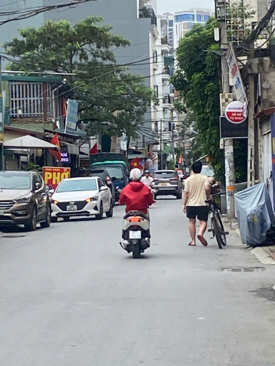 BÁN ĐẤT TẶNG NHÀ 3 TẦNG LẠC LONG QUÂN – NGÕ ÔTÔ TRÁNH – 50M² – GIÁ 9.5 TỶ